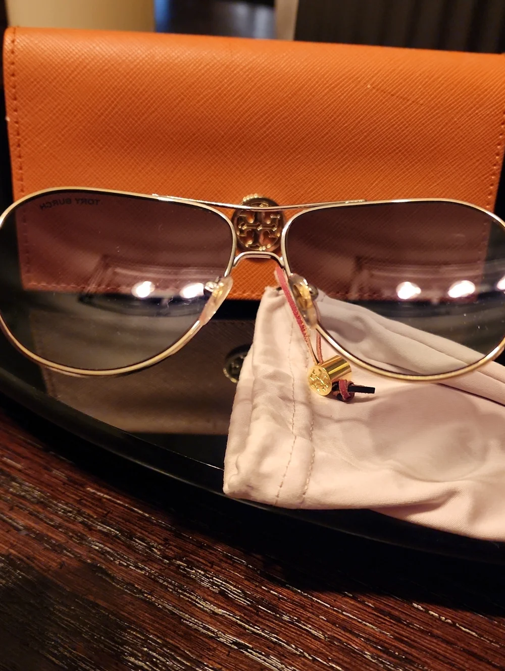 Preloved Tory Burch Aviator Sunglasses with Tan Pouch& Orange Case